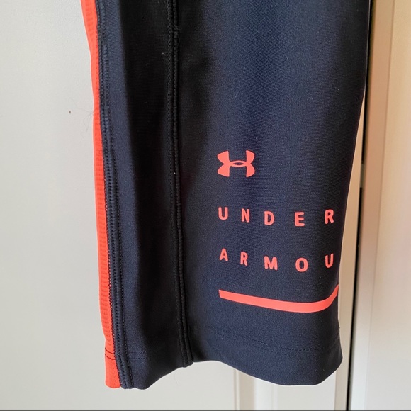 Under Armour Heat Gear Compression Crop Leggings - Picture 2 of 3